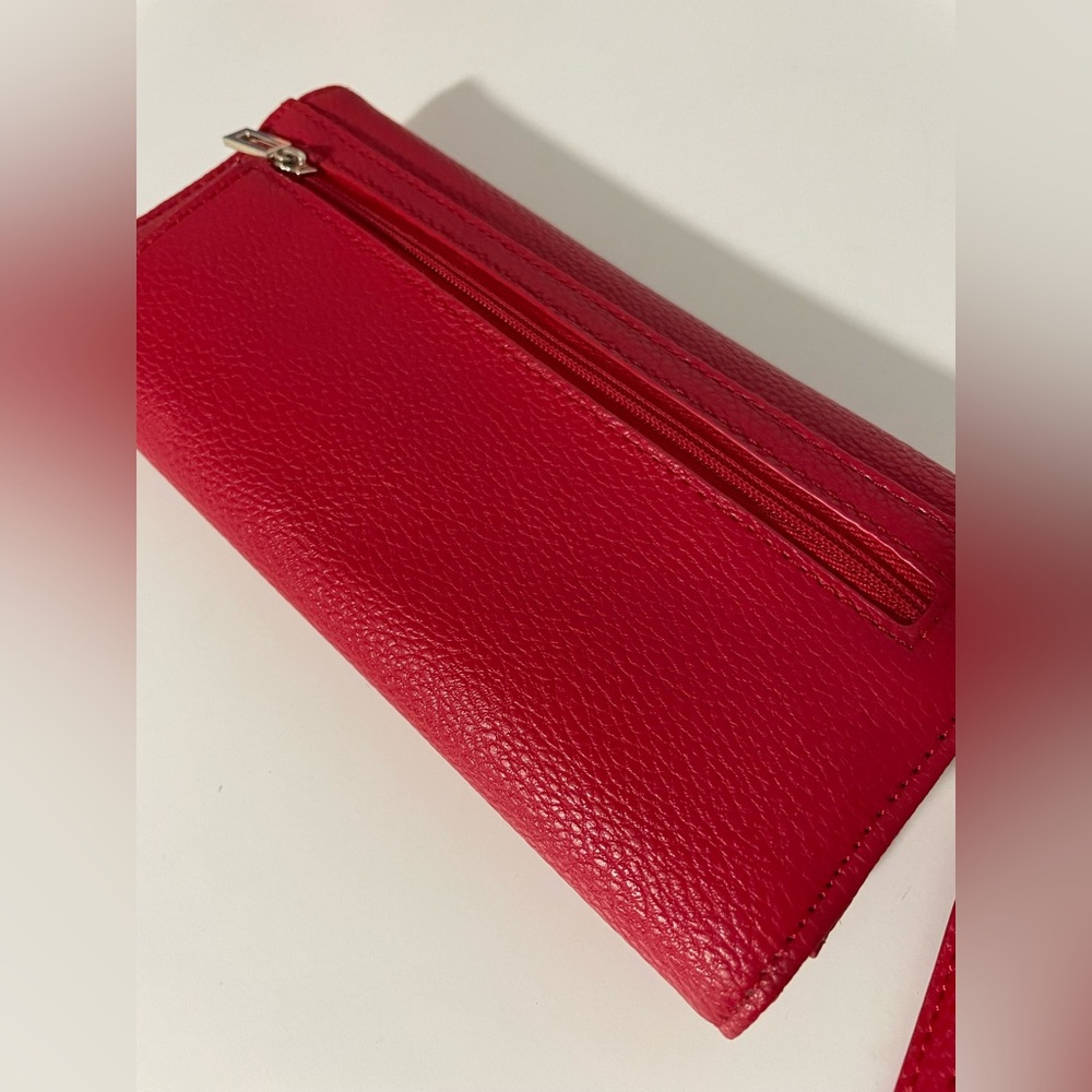 Guess Wallet - Picture 3 of 3